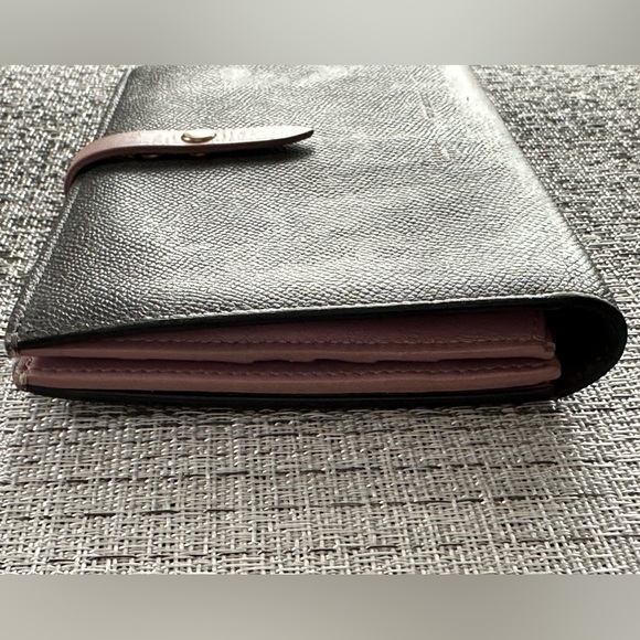 Celine - LARGE STRAP WALLET IN GRAINED CALFSKIN GREY/PINK -Great Condition w/Box - Picture 16 of 16